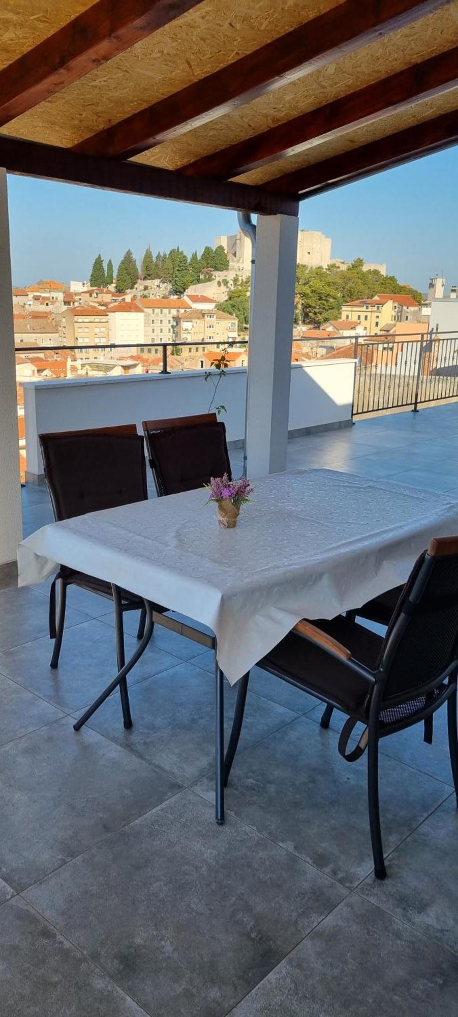 Apartman Bebe In Old Town- With Free Parking Шибеник Экстерьер фото