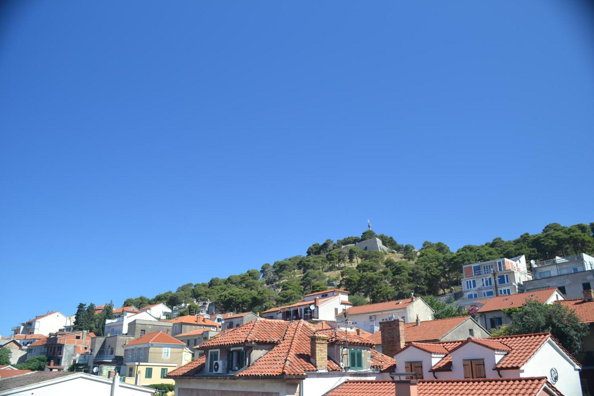Apartman Bebe In Old Town- With Free Parking Шибеник Экстерьер фото